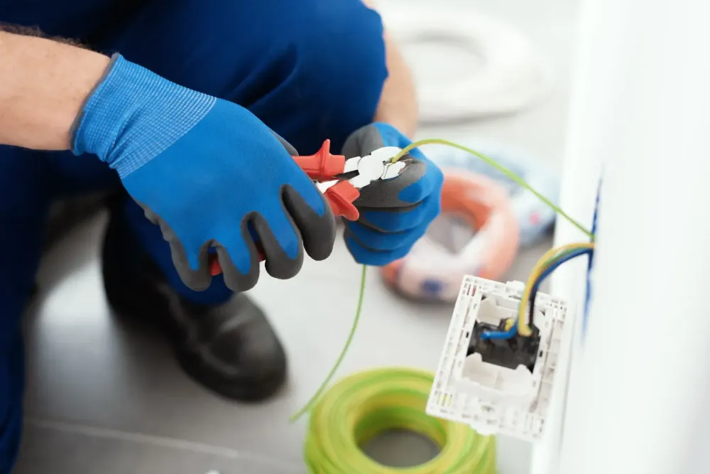Installation, rénovation, dépannage et solutions électriquwebp