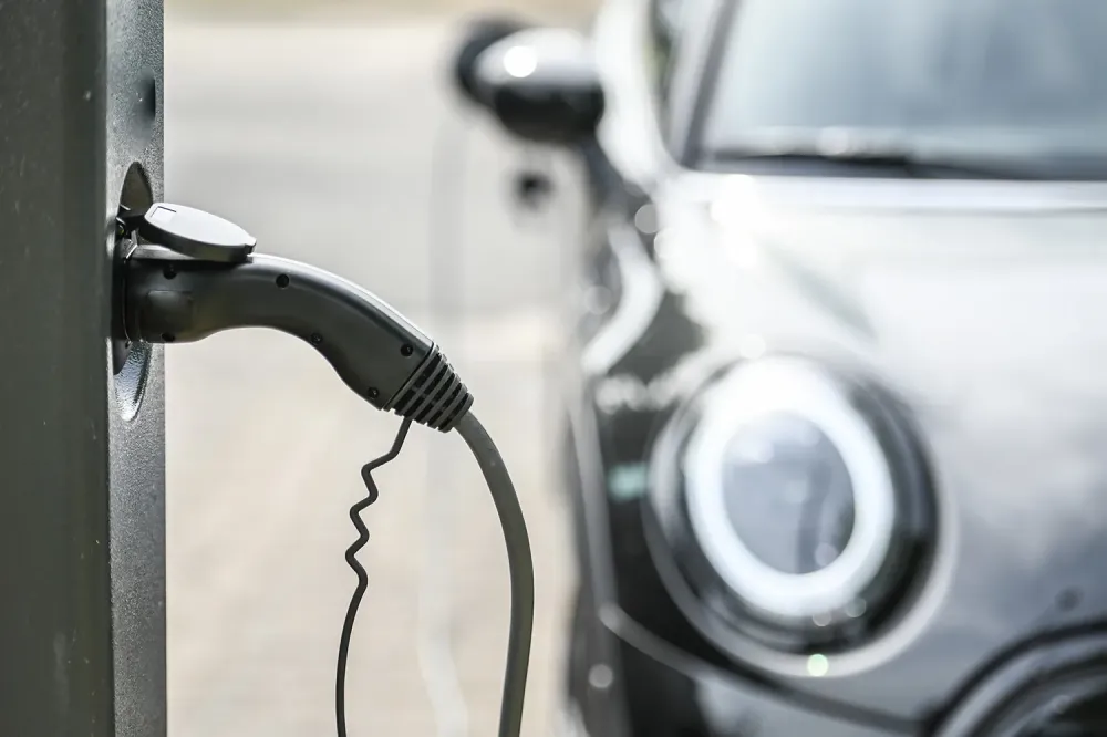Borne de recharge à Sainte-Hélène-Bondeville