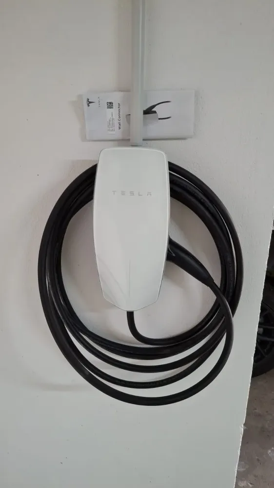 Installation borne de recharge Tesla près de Cany Barville