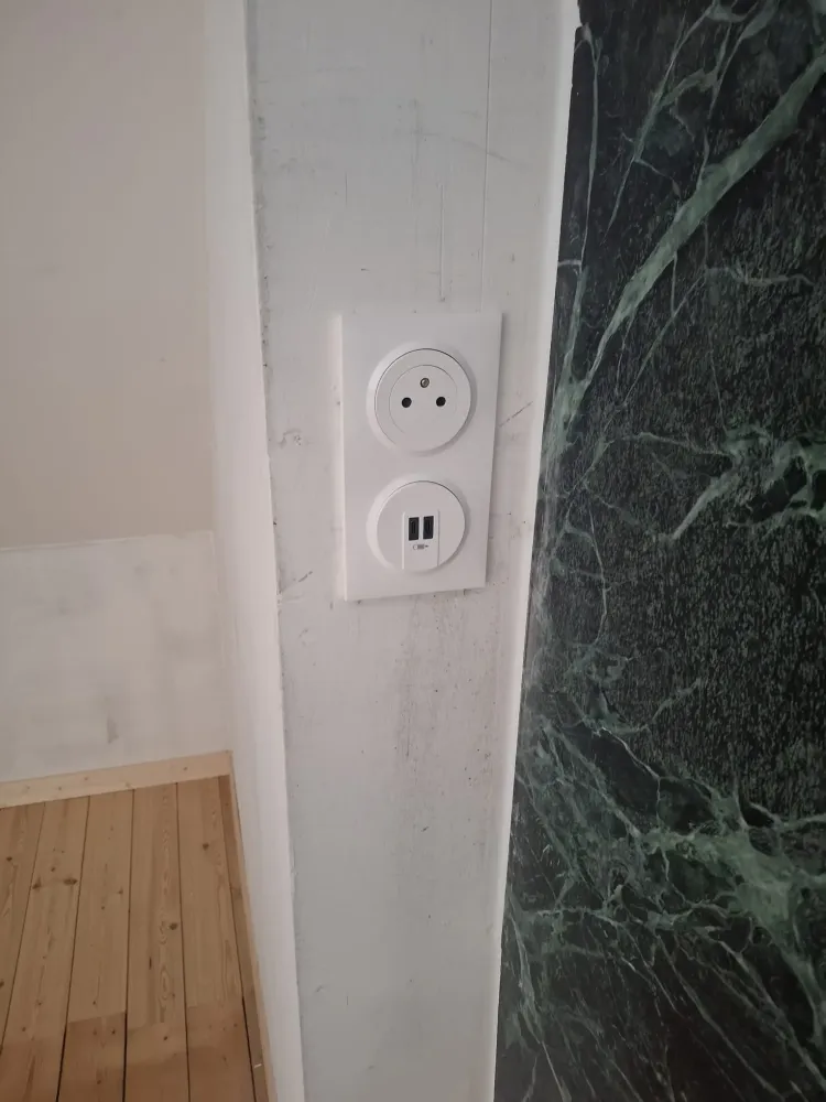 Installation prise électrique Etretat